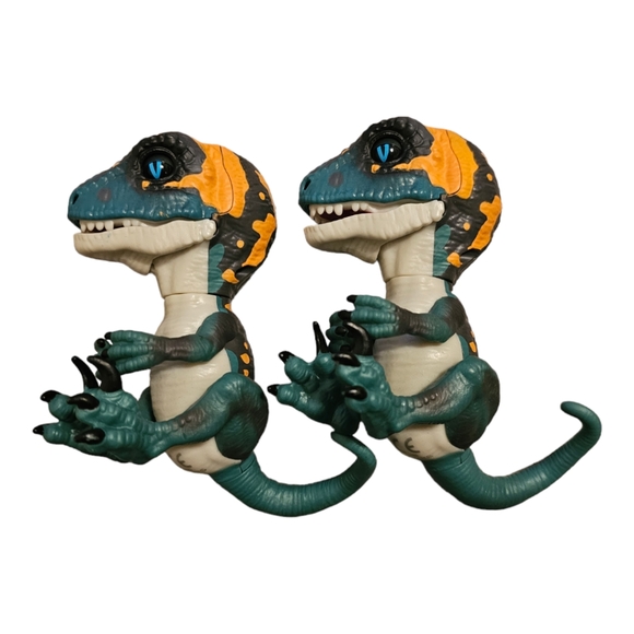 WowWee | Toys | Wowwee Raptor Fingerlings Fury Blue Interactive ...